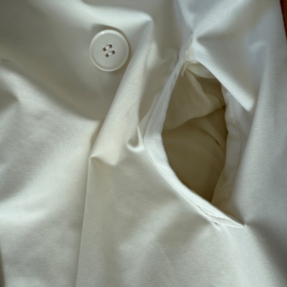 Fall Must Have Vintage 80s ivory trench coat - Picture 9 of 12